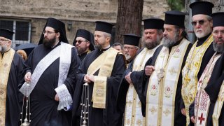 Деветима са потенциалните кандидати, а около избора витае тежка политика