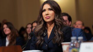 На фона на скандал в Конгреса заради предполагаема нейна извънбрачна афера