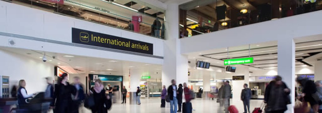 65605-640x360-gatwick-airport-arrivals-640