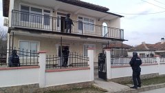 Трима задържани при акция срещу купуването на гласове във Варна