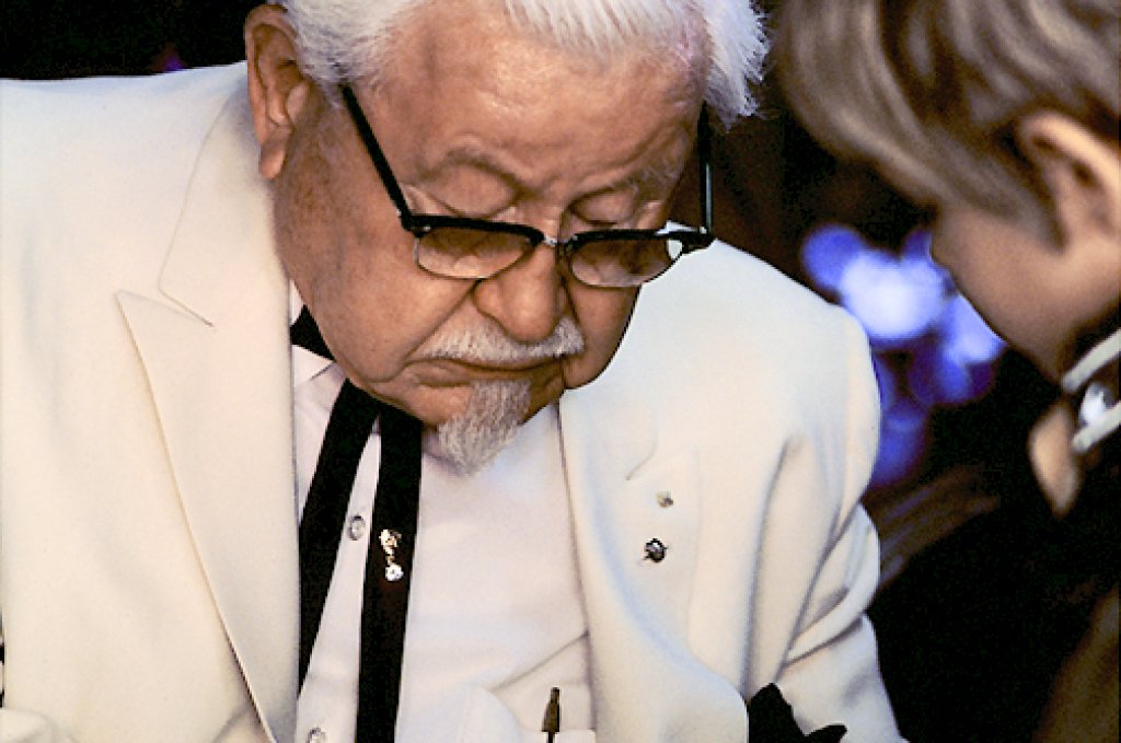 Colonel_Harland_Sanders_in_character