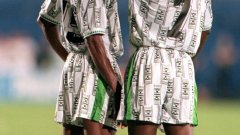 Новият екип на Нигерия може да е с хитов дизайн, но онзи от 1994 г. беше меко казано озадачаващ. В галерията си припомняме най-ужасното, с което са се обличали футболистите на световни финали