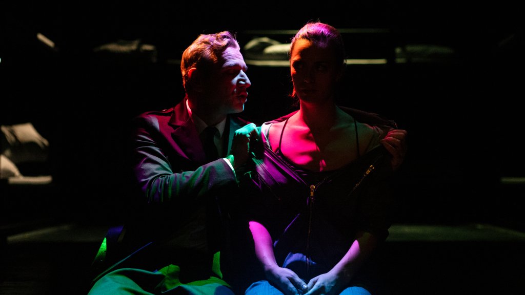 "Сън в зимна нощ" на Александър Секулов на сцената на "Зад канала"