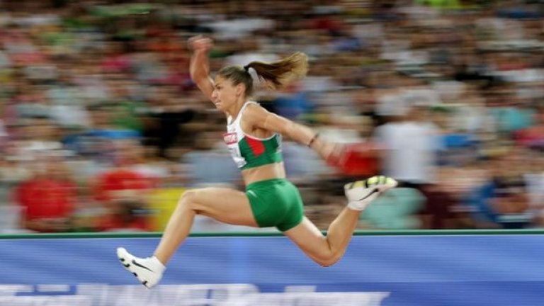 Само четири атлетки записаха по-добър резултат от Габриела Петрова през летния сезон.