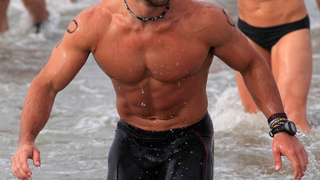 693px-USMC-Rich_Froning_Jr
