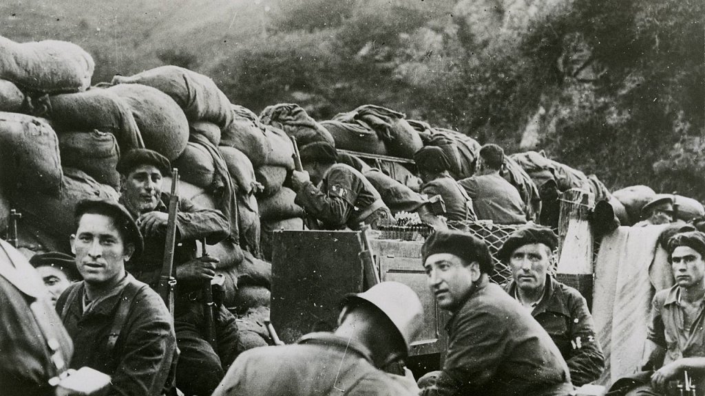 1280px-Republican_forces_during_the_Battle_of_Irún