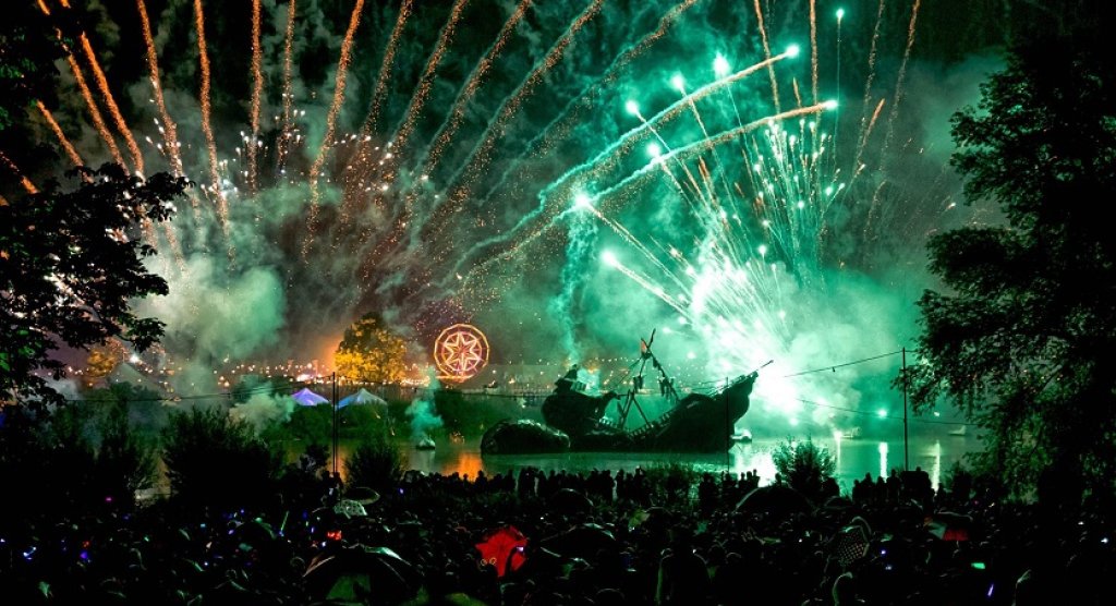 Secret Garden Party 01