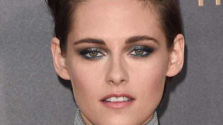 3. Against All Enemies
Филмът с Кристен Стюарт (Здрач), Антъни Маки (Avengers 3) и Джак О'Конъл е базиран на реални събития. Млад и амбициозен агент на ФБР получава важна задача - да разследва популярната актриса Джийн Сибърг. В края на 60-те тя се захваща с политически и обществени каузи. Замесва се в няколко скандала - подкрепя асоциацията за развитие на чернокожото население в САЩ, бори се за правата на индианците и дори финансира "Черните пантери".