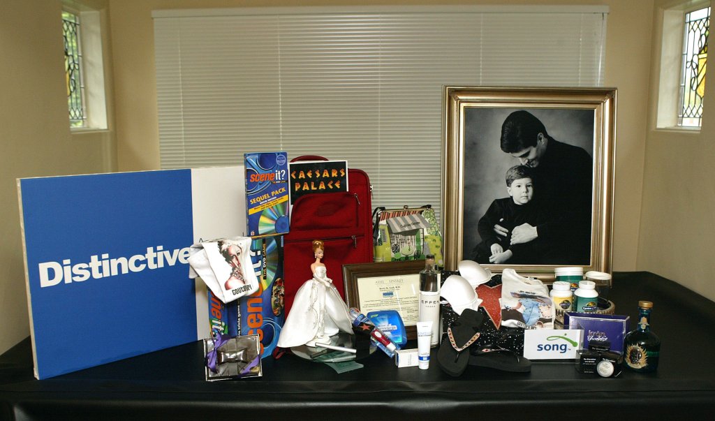 Caesars Palace "Everyone Wins at the Oscars" Gift Basket by Distinctive Assets