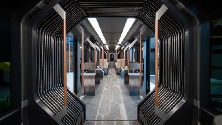 По пода има висококачествена настилка