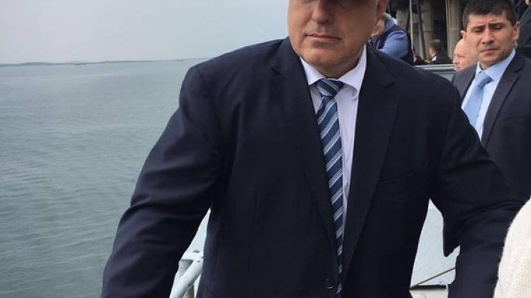 В своя Facebook профил премиерът пусна цял албум със снимки от събитието. Ето част от тях