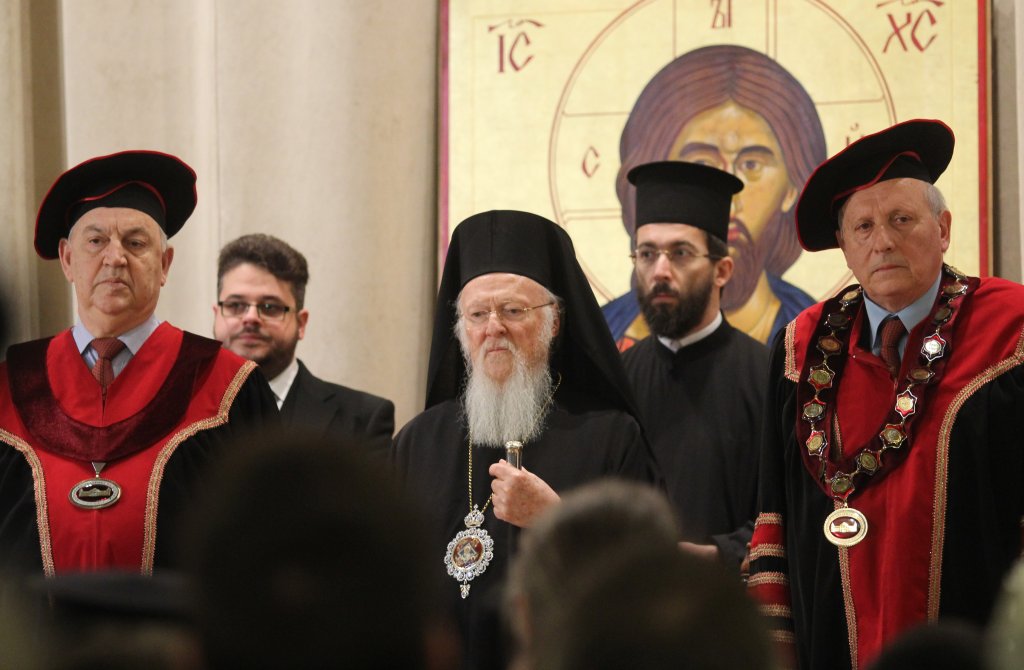 В Българска академия на науките (БАН) се проведе церемония по присъждането на почетното научно звание „Доктор хонорис кауза“ на Вселенския патриарх Вартоломей І.