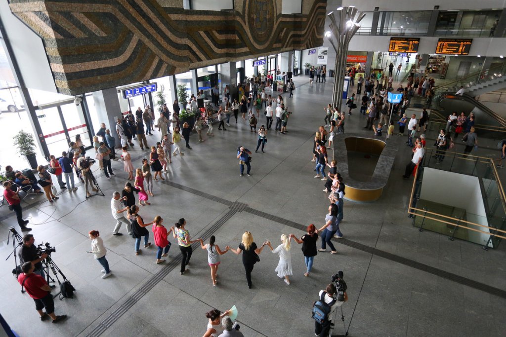 флашмоб, хоро