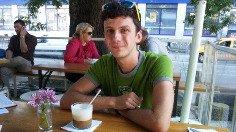 Филип от Македония е гид в София от повече от две години