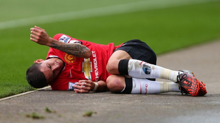 5. Анхел Ди Мария – от Реал Мадрид в Манчестър Юнайтед, 60 млн. паунда
Трансферът на Ди Мария се превърна в най-скъпия входящ за отбор от Острова. Аржентинецът подписа петгодишен договор, но след само един сезон замина за ПСЖ. Без съмнение, изключително класен футболист, но играта във Висшата лига не бе по вкуса му.