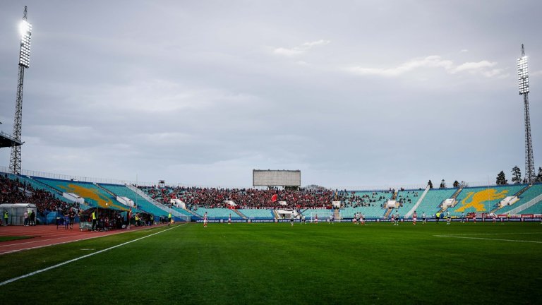 "Поради големия зрителски интерес" националният отбор се връща в София