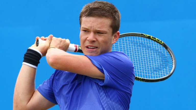 Стефан Козлов – 19 год., №126 в ATP, родом от Скопие (живее във Флорида) 
Няма как да минем без македонска жилка. За тениса в Северна Америка е типично да се появи някой млад талант от Източна Европа и този случай е тъкмо такъв. Затова и сравненията с Милош Раонич не са изненадващи. Козлов е роден в Скопие, след което баща му става треньор по тенис във Флорида и дори е бил инструктор на Дженифър Киприати – друга имигрантска звезда на северноамериканския тенис. Стефан се мести в САЩ, когато е едва на 18 месеца. „Баща ми е играел тенис с посланика на Македония, смятам, че това е помогнало да се преместим в Америка“, разказва Козлов, който е голям фен на футболния Маями Долфинс. Относно новото талантливо поколение на американския тенис, от което самият той е част, споделя следното: „Някои от нас играят заедно от 11-годишни. Разбира ме се добре, но и конкуренцията помежду ни ни тласка нагоре.“