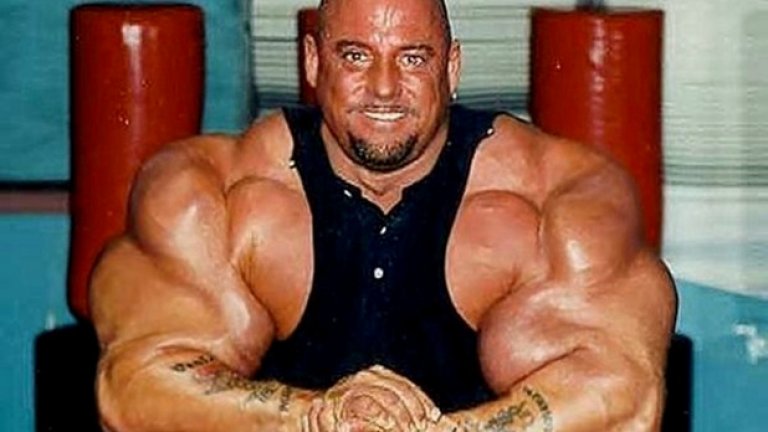 Грег Валентино, или „Човекът, чийто ръце експлодираха“