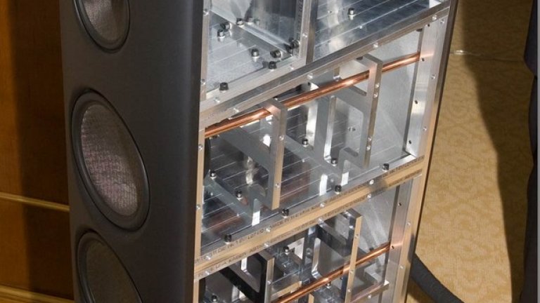 Изглеждат и звучат страхотно. Най-продавания модел - Q5. Струва около 60 000 евро