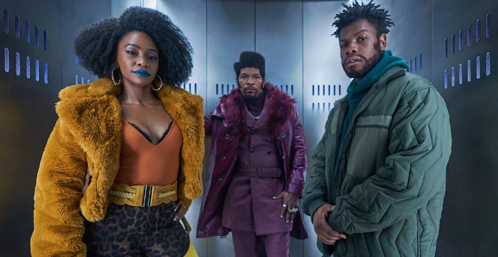 They Cloned Tyrone
След като Джейми Фокс изигра супергерой и вампир в Netflix, тази година ще се прехвърли към клонингите.
В новия му филм They Cloned Tyrone носителят на “Оскар” става част от група, която прониква в тайно научно съоръжение и открива, че правителството е планирало голяма акция, застрашаваща чернокожите. Подготвени са отвличания, експерименти и денонощно наблюдение, които компанията от герои ще се опита да спре.
Дата на премиерата: 21 юли