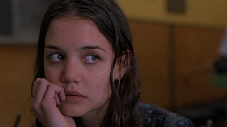 Go
Криминалната комедия проследява една объркана сделка за наркотици, разказана от гледната точка на трима души. Събитията се развиват по празниците в Лас Вегас, когато няколко млади калифорнийци решават да посрещнат Бъдни вечер сред дрога, секс, пари и привличат Дядо Коледа със себе си.