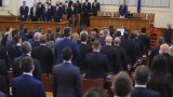 12 нови депутати влизат в парламента на мястото на министри