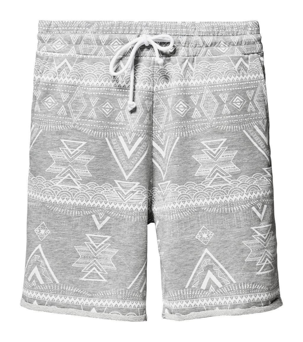 H&M loves Coachella къс панталон- 17,99 лв.