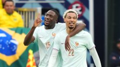 Франция наказа Бразилия с 10 души в звездната контрола