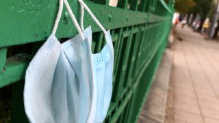 Какво остава отворено и кои активности ще трябва да спрат