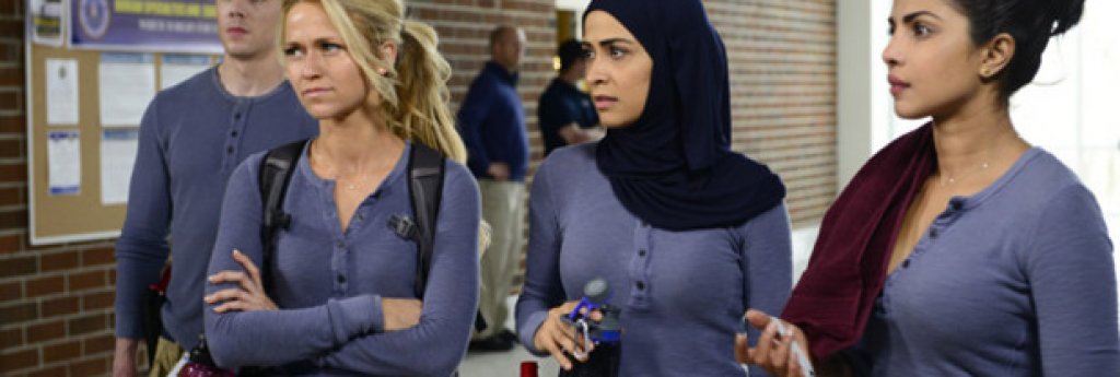 Quantico / Куантико
Време за гледане: 16 часа и 6 минути
IMDb рейтинг: 7,2
Сериалът разказва историята на елитна група от специални агенти в процес на обучение в тренировъчната академия на ФБР, сред които се оказва внедрен предполагаем терорист. 