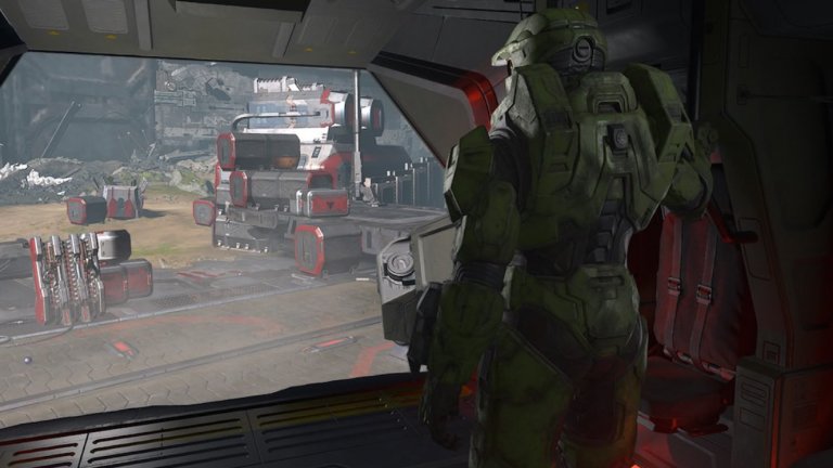 Halo Infinite
След дълго шестгодишно чакане най-накрая феновете на култовата поредица успяха отново да видят в акция любимия Master Chief - супер-войника в специален костюм, който е последната надежда на човечеството във войната срещу извънземна раса. Най-важното обаче е, че той е по-корав отвсякога и е снабден с нови оръжия и смъртоносни механики. 
Сингъл плейър кампанията представя един почти напълно отворен свят, докато мултиплейър режима се появи няколко седмици предсрочно и се оказа истински хит сред феновете. Спокойно може да се каже, че играта заслужаваше чакането цели 6 години.