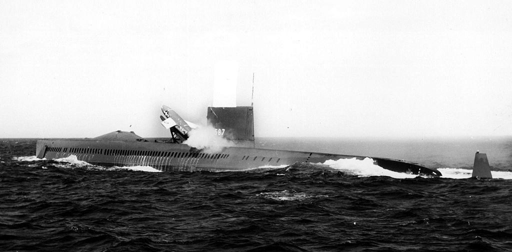 1024px-USS_Halibut_SSGN-587