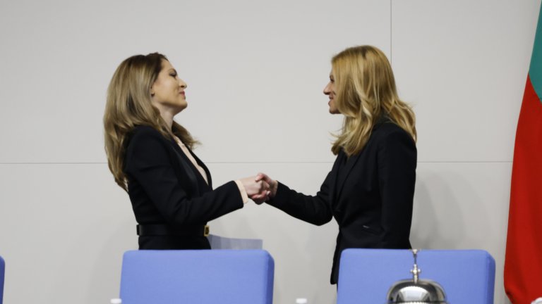 Парламентът от шефка на шефка