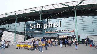 Airport-Amsterdam-jpg