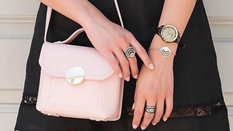 Ако се чудите какво да подарите на една жена…