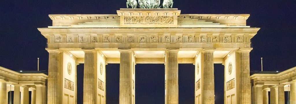 Brandenburg_Gate_Berlin-640-640x360