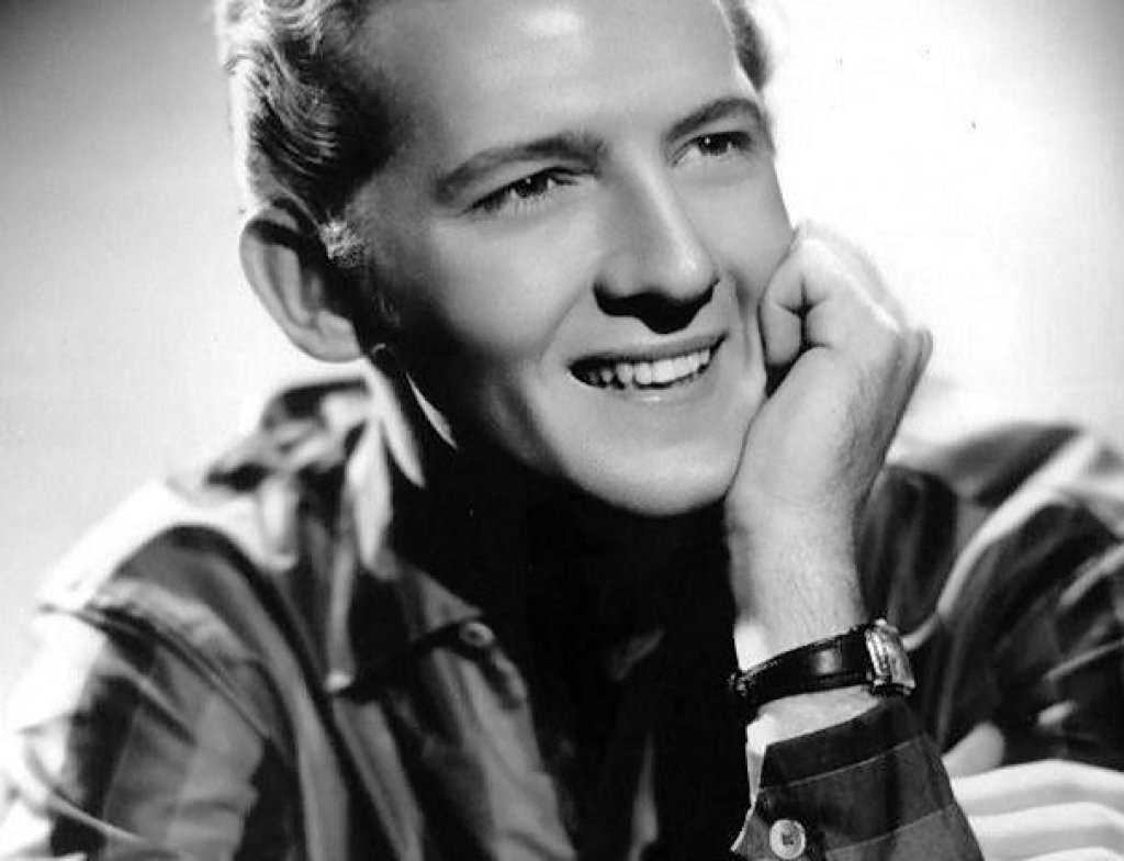 Jerry_Lee_Lewis_1950s_publicity_photo_cropped_retouched