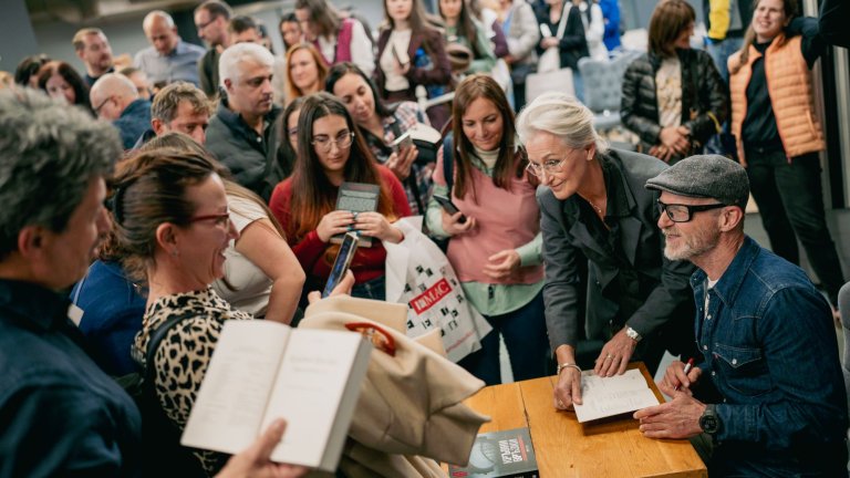 Несбьо има много фенове и в България.