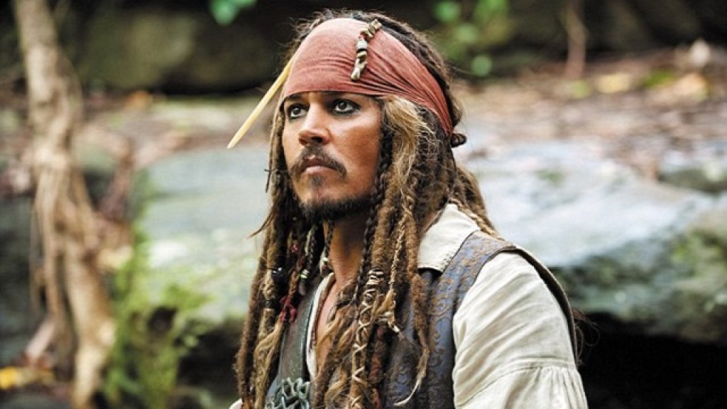 Johnny Depp - Captain Jack Sparrow