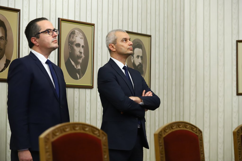 Костадинов пред Радев: Имаме готов състав на кабинет, ако стигнем до трети мандат