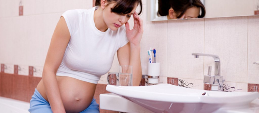 woman with a strong toxicosis
