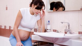 woman with a strong toxicosis