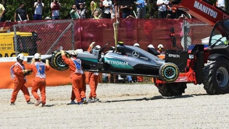 В Mercedes приеха тезата на ФИА за състезателен инцидент