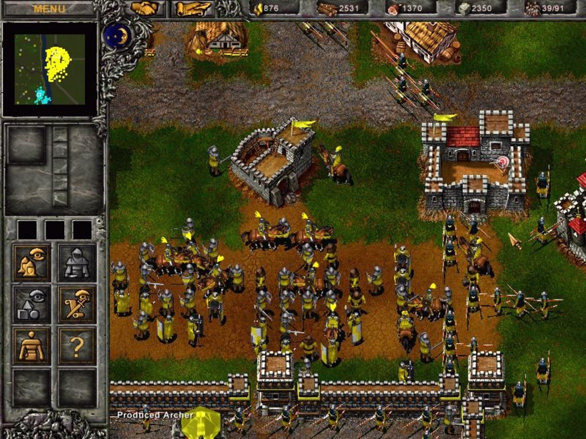Tzar: The Burden of the Crown

разработчик: Haemimont Games
издадена: 1999 г.

През 90-те компютърните игри бяха доминирани от титани като Warcraft, Starcraft и Age of Empires, затова бе логично и търсещите вдъхновение български разработчици да се обърнат именно към тях, когато правят собствените си първи опити в жанра. Резултатът от това се нарича "Цар: Тежестта на короната", сочена като първата професионално направена българска компютърна игра. Създадена е от нашенското студио Haemimont Games, а премиерата й е на 30 септември 1999 г. 

Историята в играта е класическо фентъзи и се върти около царствотото Каена, падало под властта на владетеля Борг. Цар Роан загива в битка с враговете, а невръстният му син Сартор е отгледан от селяни. Вече отраснал, той трябва да оглави борбата срещу силите на злото, естествено с ваша помощ. Наистина сюжетът е доста наивен, но това не му пречи да се развива и променя и по време на самите мисии да получавате непрекъснато нови куестове и да сте подложени на най-неочаквани обрати за разлика от тези еднообразни и досадни епизоди от Warcraft и Age of Empires, където почти винаги трябва с някаква минимална шепа войници да пребродите цялата карта и да изтребите цяла тълпа противникови войници. 

Друга приятна изненада са някои добри постижения при AI-то (ръководените от компютъра единици) - например, селяните се захващат автоматично за работа, ако някой строи нещо край тях, а компютърът вече не праща по двама-трима войници на самоубийствени атаки (типично за Age of Empires), а натрупва доста голяма армия и едва тогава започва масирана атака. В крайна сметка, "Цар: Тежестта на короната" си остава българската легенда и основоположник както на силния за нашите студиа стратегически жанр, така и на съвременната българска гейм индустрия.