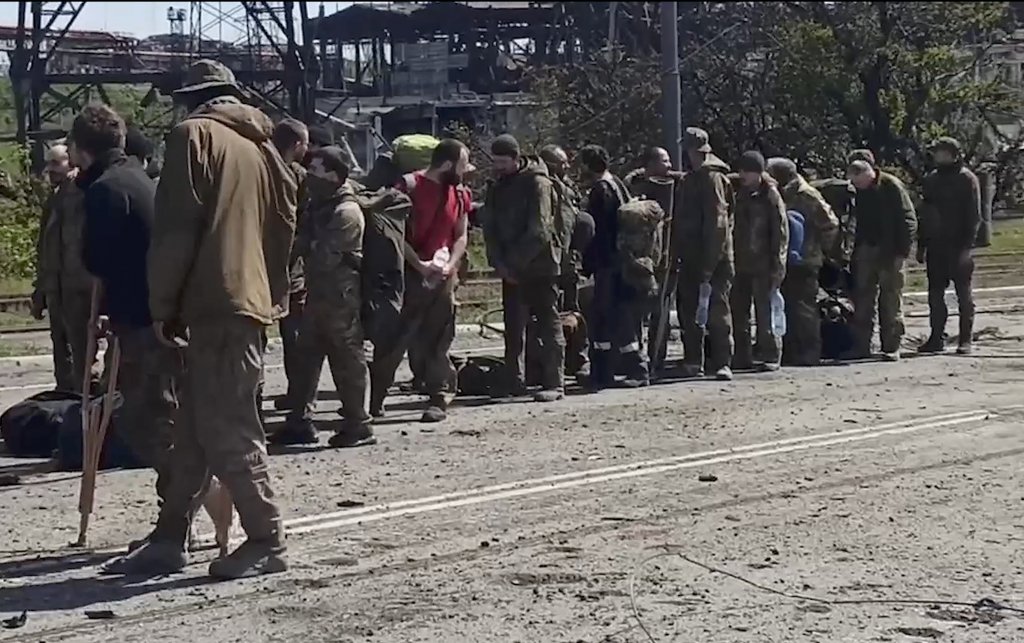 Над 900 бойци от "Азовстал" са в затворническа колония