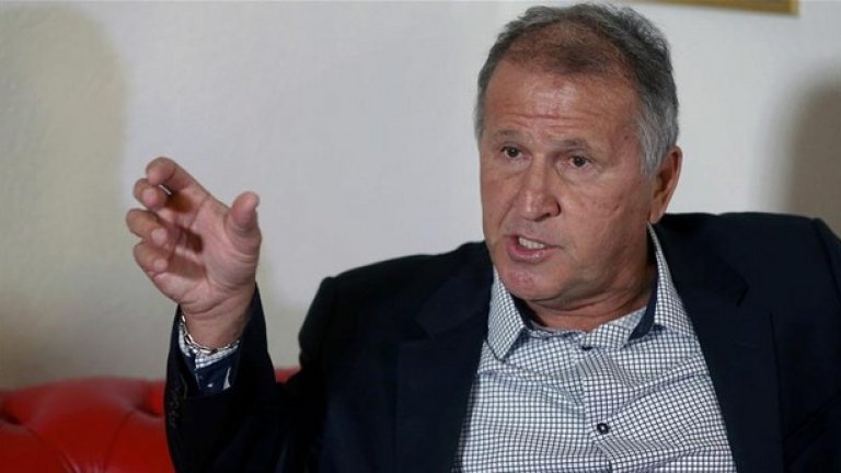 Зико
Един от най-великите бразилски футболисти достигна до поста на министър на спорта, но се задържа само 13 месеца в началото на 90-те години. След това министър беше и Пеле.