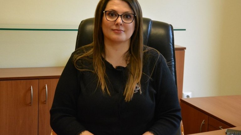 Адриана Стоименова досега е била директор на Центъра за психологически изследвания