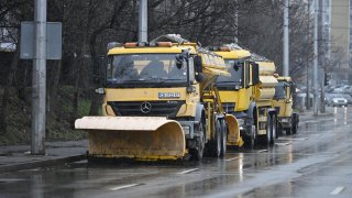 Столична община е изкарала 173 машини в готовност за очаквания сняг в София