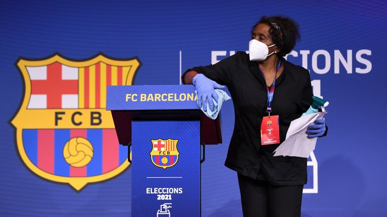 Обяснено: Защо Барса може да връща 30 млн. от специални реклами?