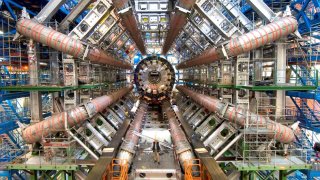 42154-22418-CERN_LHC_t2030shigh